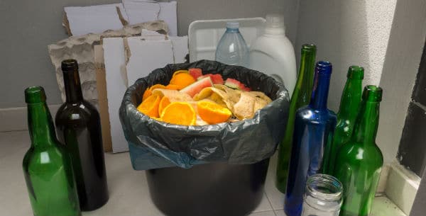 Como diminuir a produção de lixo em bares?